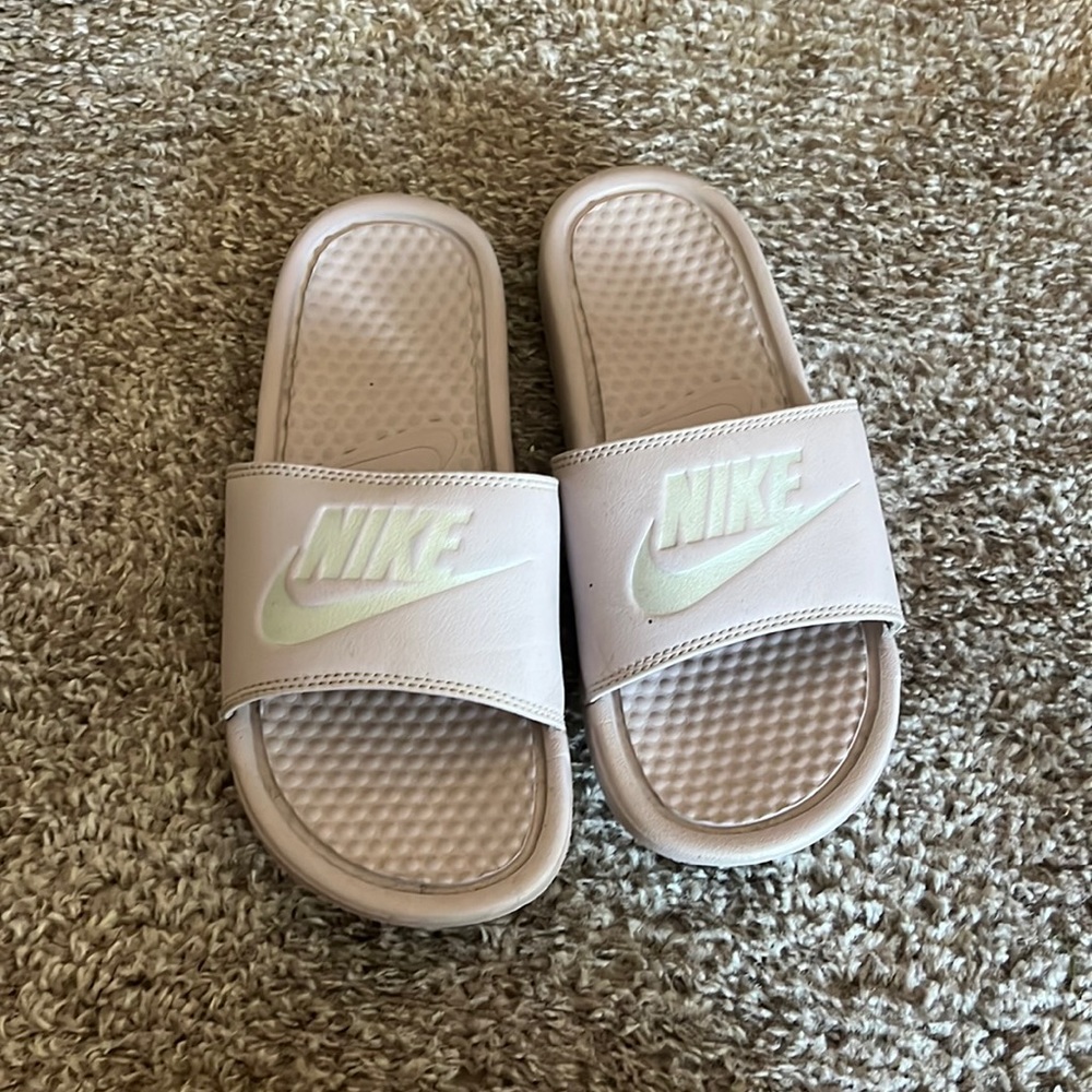 Nike slides